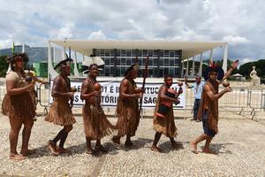 BRASIL-BRASILIA-INDIGENAS-PROTESTA