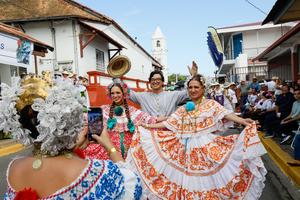 PANAMA-CIUDAD DE LAS TABLAS-DESFILE