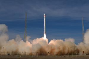 CHINA-JIUQUAN-SATELITES-LANZAMIENTO