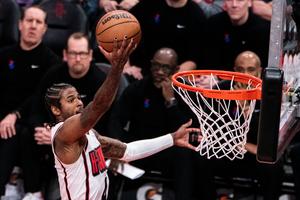 EEUU-HOUSTON-BALONCESTO-NBA-ROCKETS VS 76ERS