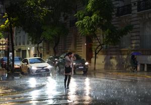 ARGENTINA-BUENOS AIRES-OTOÑO-LLUVIA