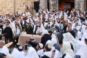 ISRAEL-SAFED-PASCUA-ORACION DE LA MAÑANA