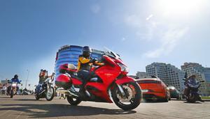BELORRUSIA-MINSK-MOTOCICLETAS-DESFILE