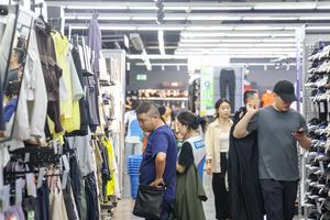 CHINA-CHONGQING-PRIMAVERA-ACTIVIDADES AL AIRE LIBRE-ECONOMIA