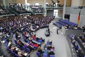ALEMANIA-BERLIN-CANCILLER Y GABINETE-DESTITUIDOS