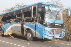 ZAMBIA-DISTRITO DE SOLWEZI-ACCIDENTE DE CARRETERA