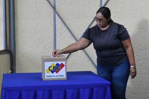 VENEZUELA-CARACAS-ELECCIONES REGIONALES Y PARLAMENTARIAS