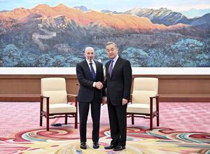 CHINA-BEIJING-WANG YI-EVAN GREENBERG-REUNION