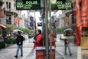 ARGENTINA-BUENOS AIRES-DOLAR