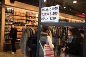 ARGENTINA-BUENOS AIRES-DOLAR
