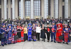 (DOS SESIONES) CHINA-BEIJING-APN-SESION ANUAL-REUNION DE CLAUSURA