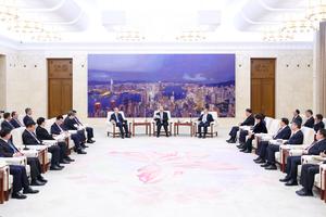 CHINA-BEIJING-ZHAO LEJI-PERIODISTAS-REUNION