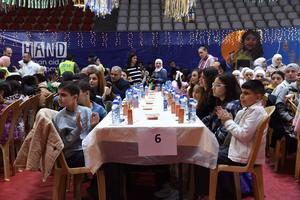 SIRIA-DAMASCO-HUERFANOS-CENA IFTAR