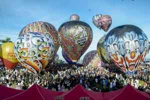 INDONESIA-WONOSOBO-FESTIVAL DE GLOBOS