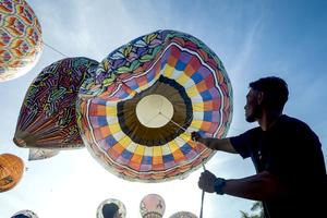 INDONESIA-WONOSOBO-FESTIVAL DE GLOBOS