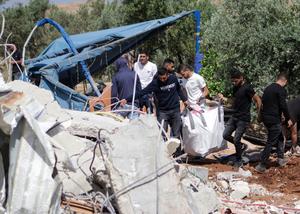 MEDIO ORIENTE-RAMALLAH-EDIFICIO PALESTINO-DEMOLICION
