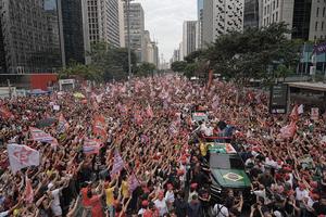 brasil-sao-paulo-elecciones-presidenciales-lula-da-101002026102475000413