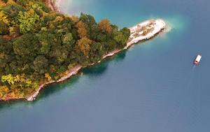 china-gansu-wenxian-lago-tianchi-paisaje-otonal-101002026102375000401