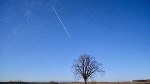 china-heilongjiang-lluvia-de-meteoros-de-las-orion-101002026102275000193