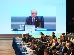 china-hong-kong-apec-reunion-de-ministros-de-finan-101002026102075000296