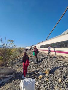 espana-accidente-ferroviario-cifra-de-muertos-101002026102875000062