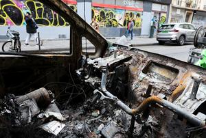 francia-paris-manifestacion-vehiculo-destruido-101002026102275000223