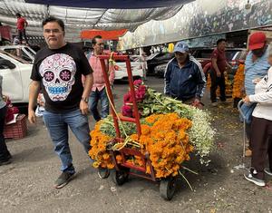 mexico-ciudad-de-mexico-dia-de-muertos-preparativo-101002026102475000397